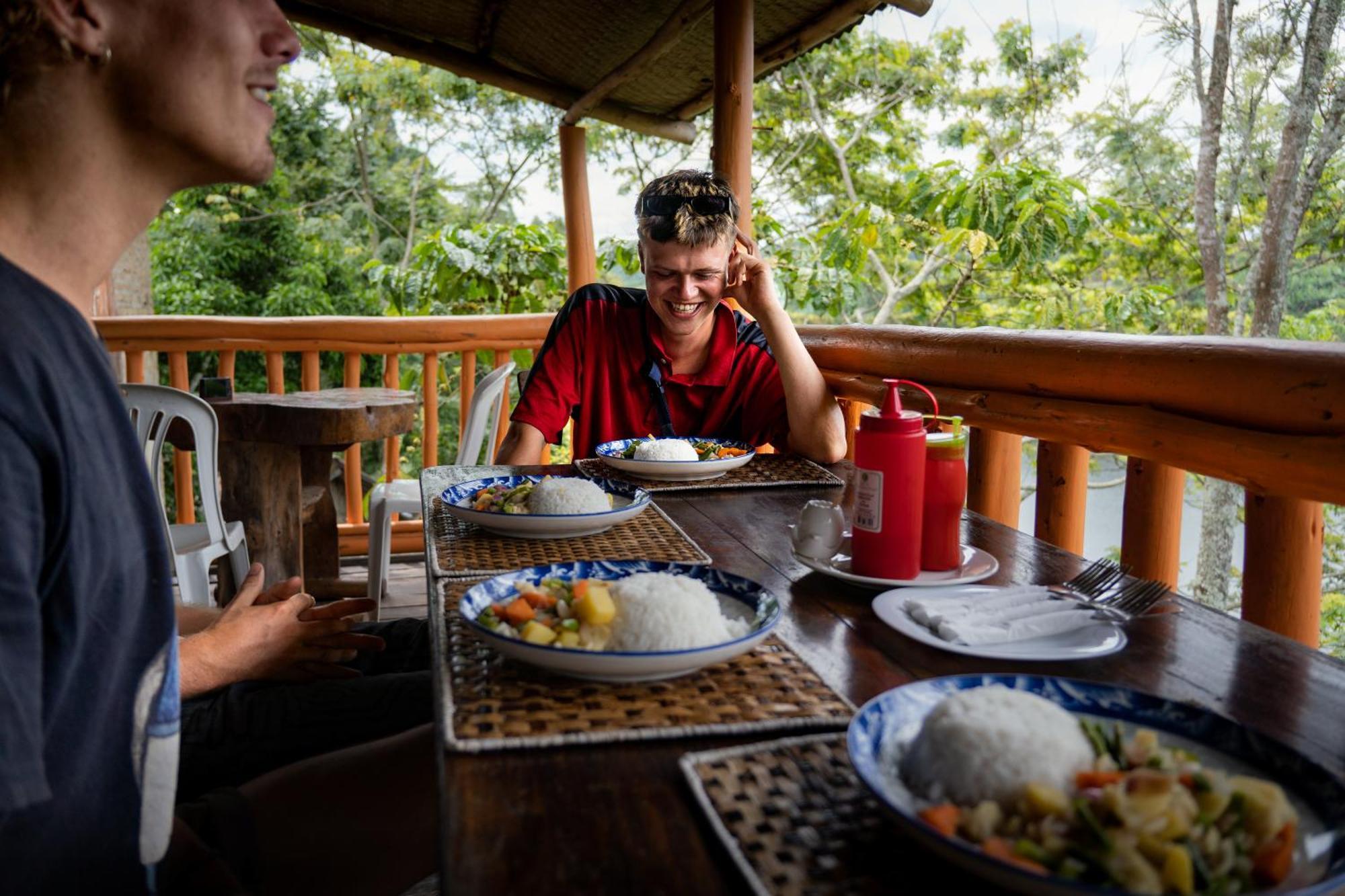 Dave The Cave Eco Lodge And Cultural Campsite Rubirizi Exterior foto